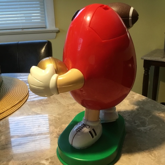 Vintage M&M Sport Candy Dispenser Limited Edition Football - Picture 7 of 16